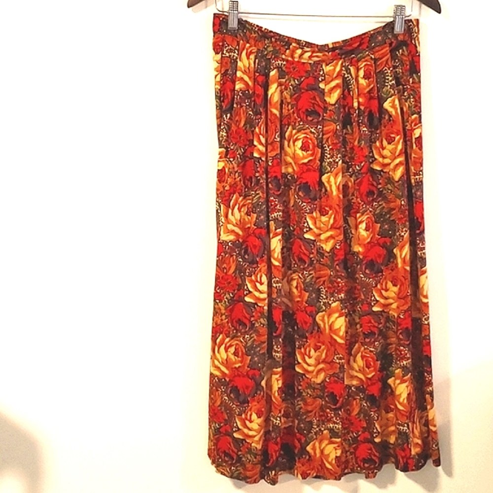 Melrose Options vintage floral pleated maxi skirt size Medium made in USA